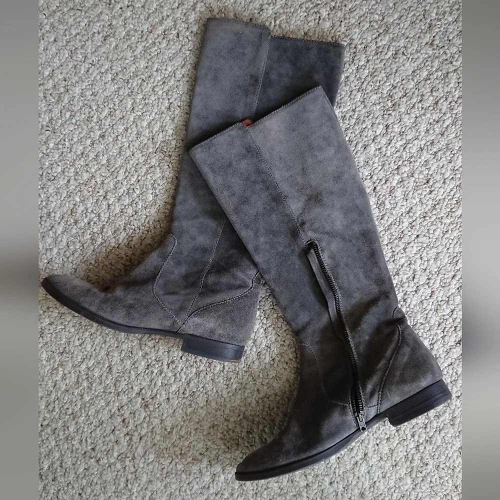 J. Crew Made In Italy Grey Suede Tall Riding Boots size 7.5